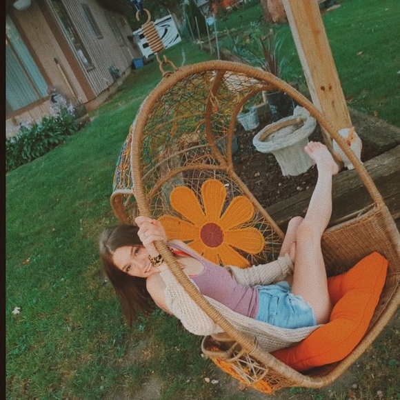 Meet your Posher, Traci - Picture 6 of 9